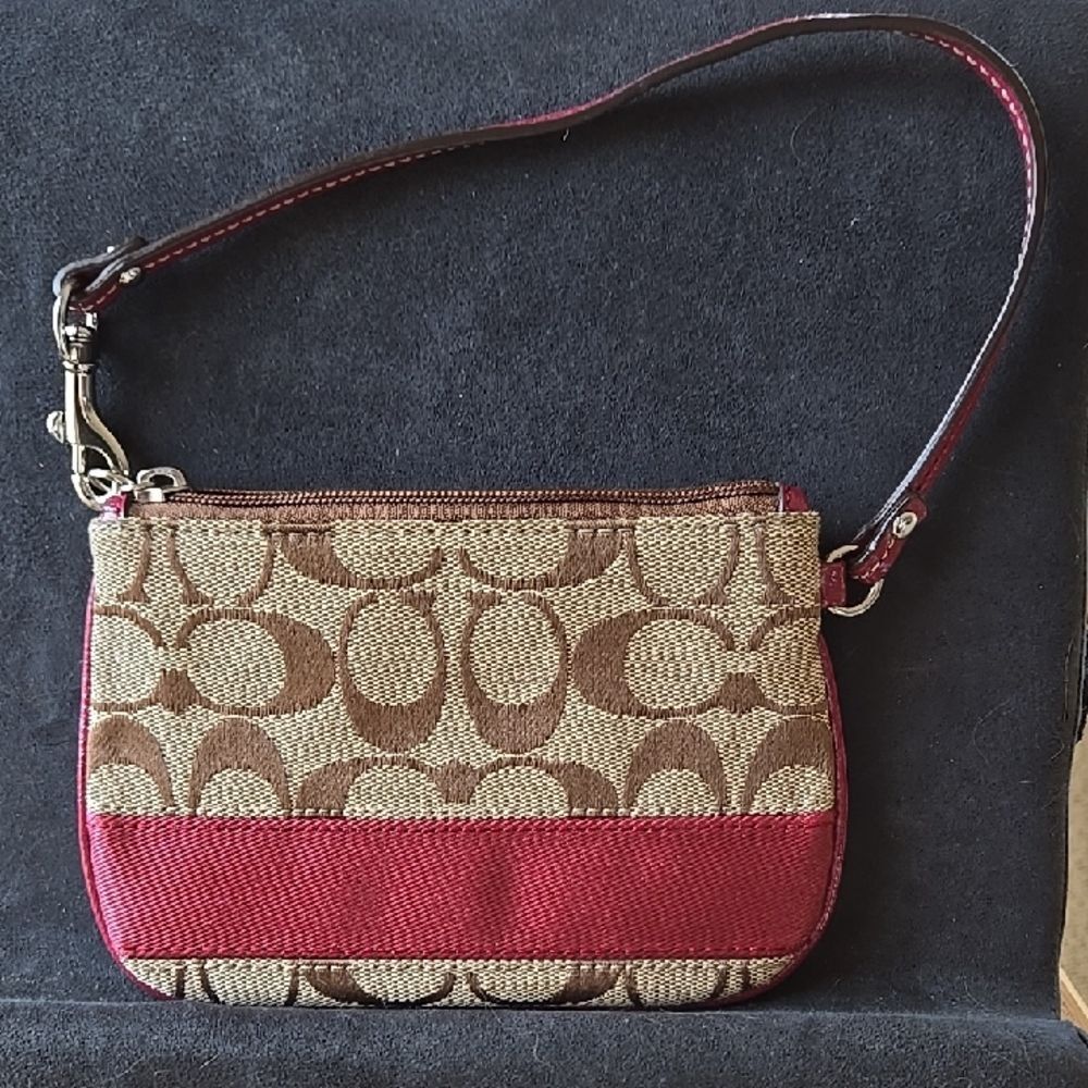 Coach Signature Brown Maroon Wristlet Clutch Wallet Carryall Id Cash Bag Ladies